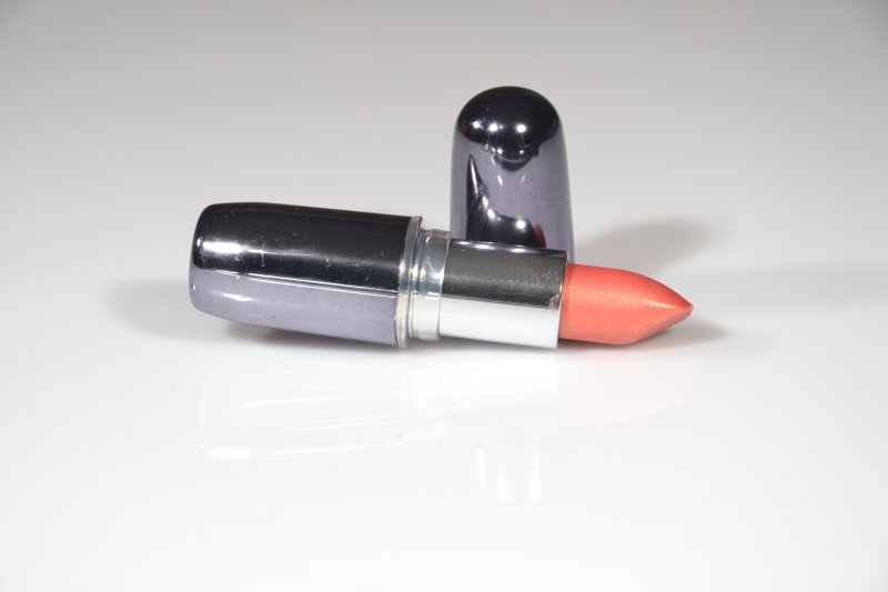 esthetique-ILONSE-min_lipstick-273109